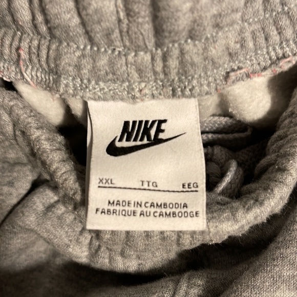 Nike Joggers XXL - Picture 5 of 5